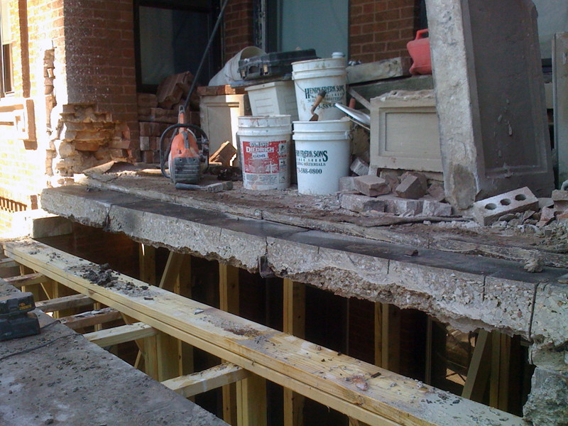 balcony2a_concrete_repair_hyde4.JPG
