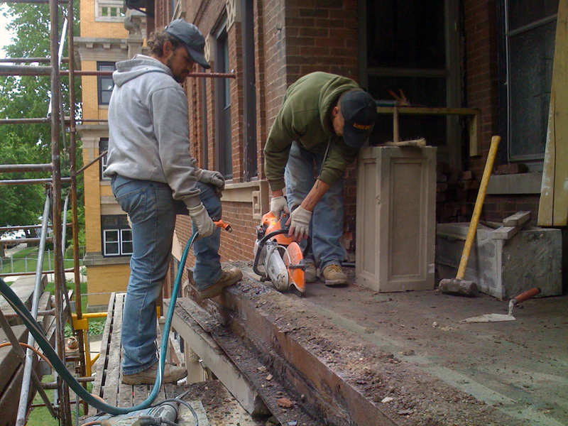 balcony2b_concrete_repair_hyde7.JPG